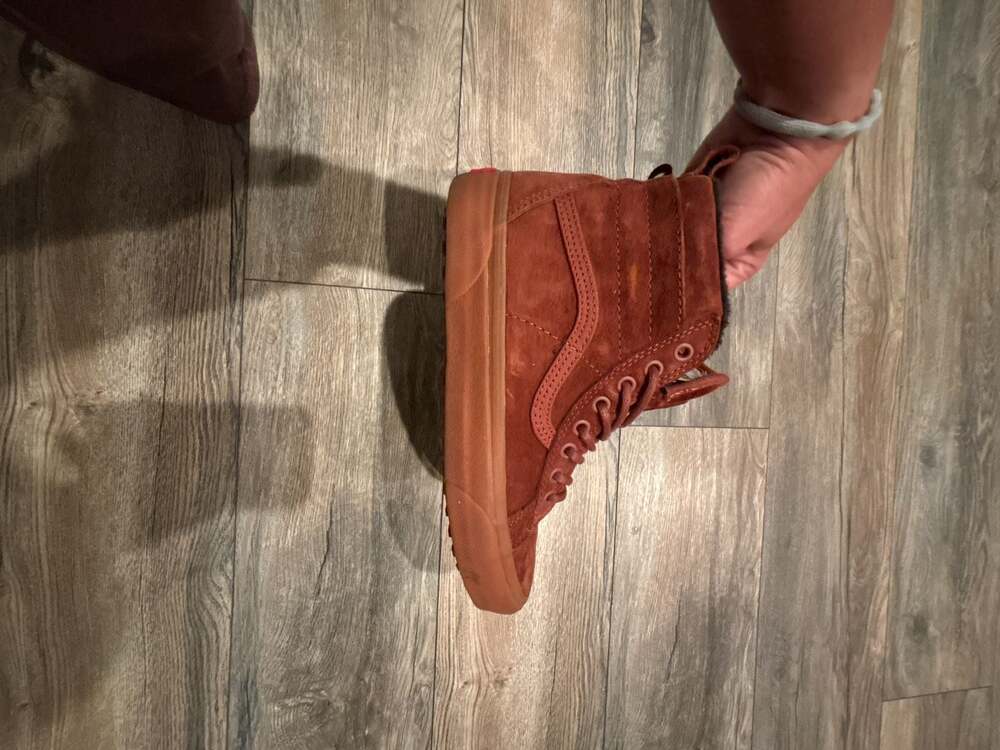 Vans Sk8-Hi MTE Suede Fur-Lined High Top Sneakers - Picture 4 of 5